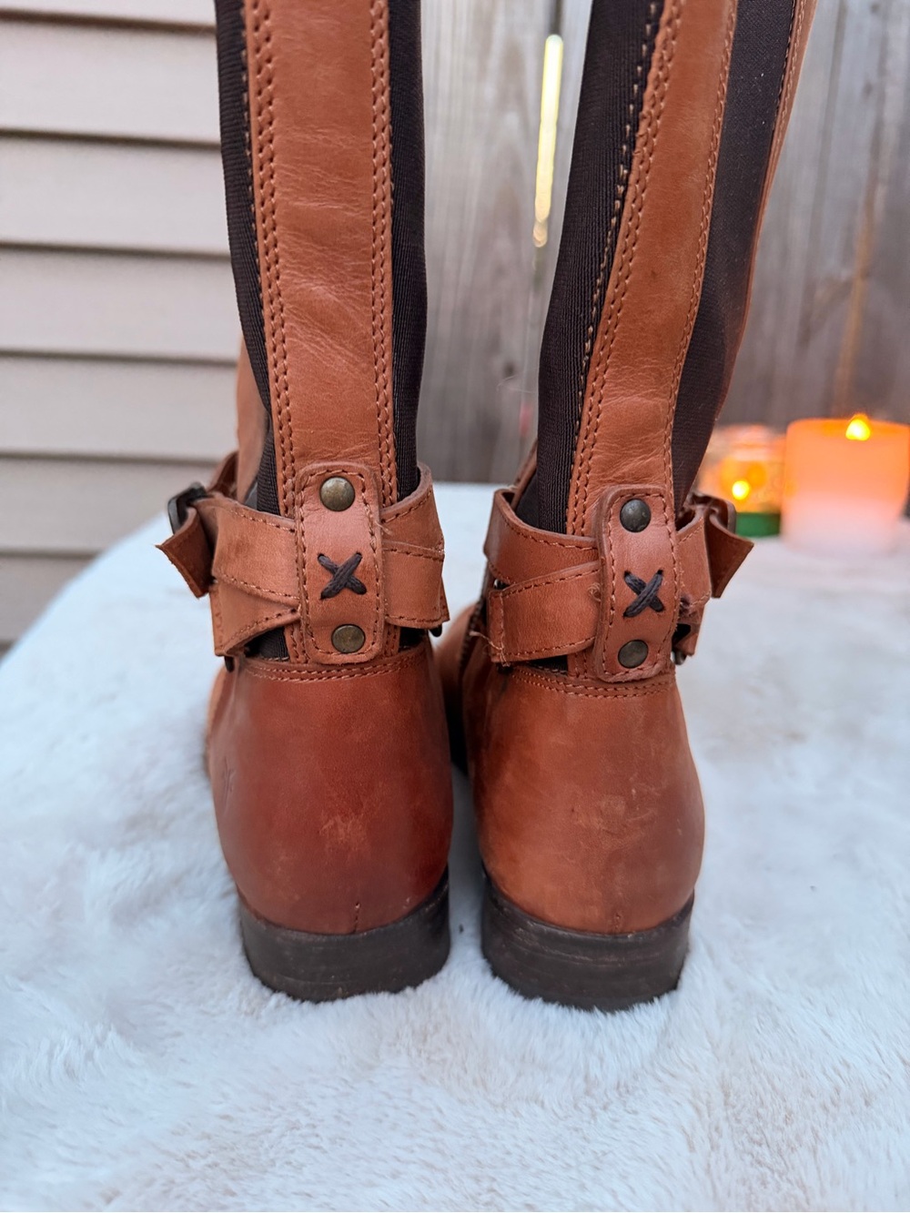 Frye Beige Leather Boots with Dark Brown Trim Size 8 - Picture 4 of 16